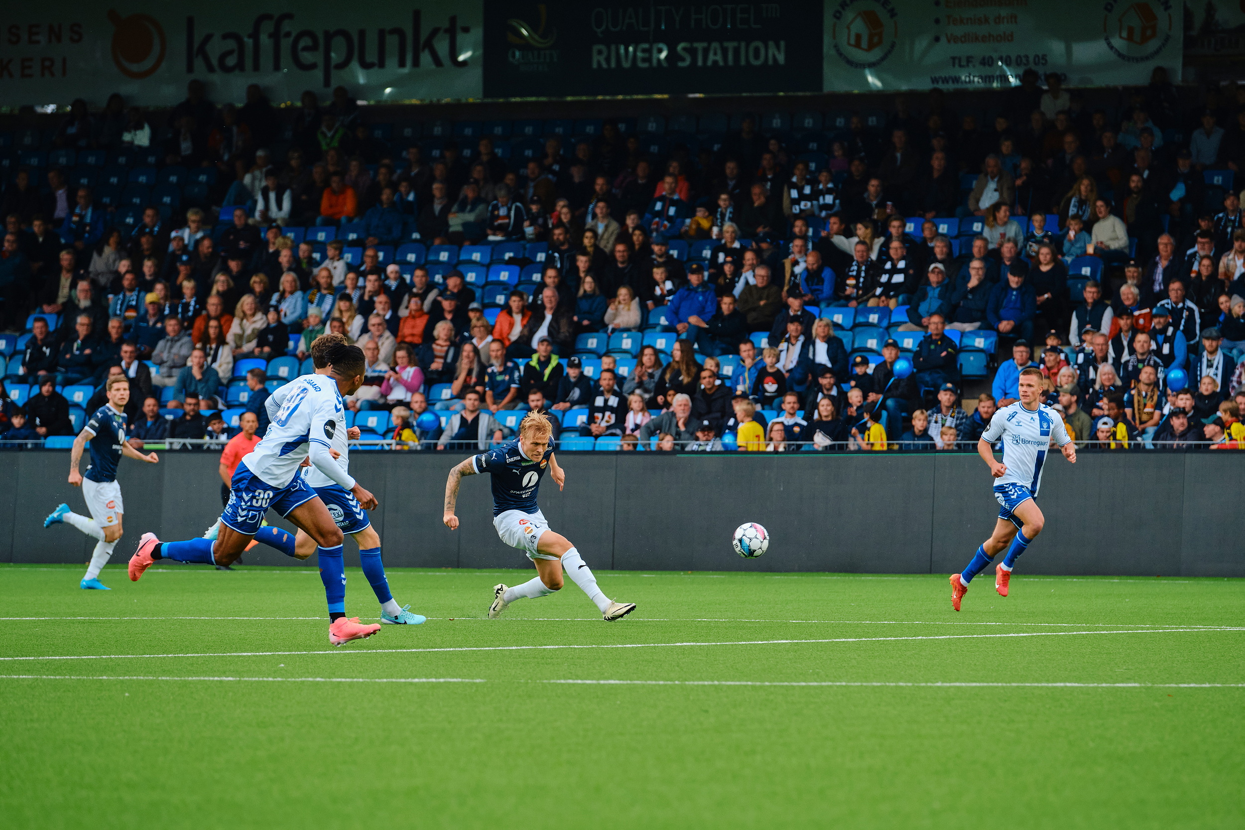 Fotballkamp på Marienlyst stadion